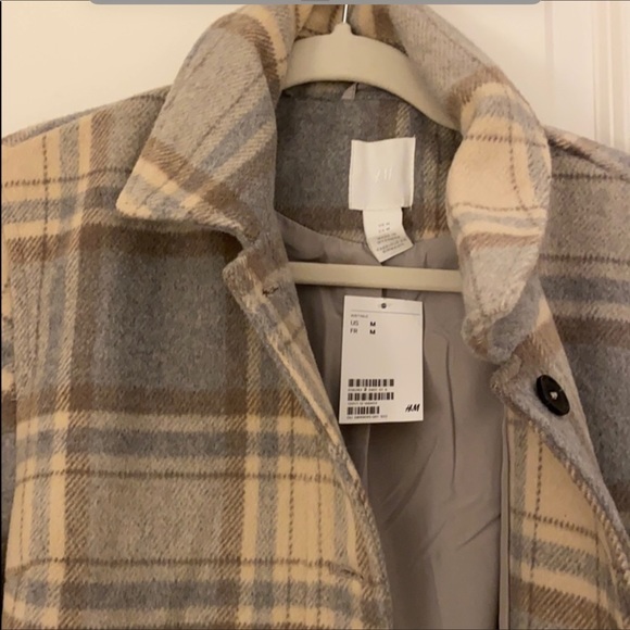 H&M Tan And Gray Plaid Coat Size Medium - Picture 4 of 9